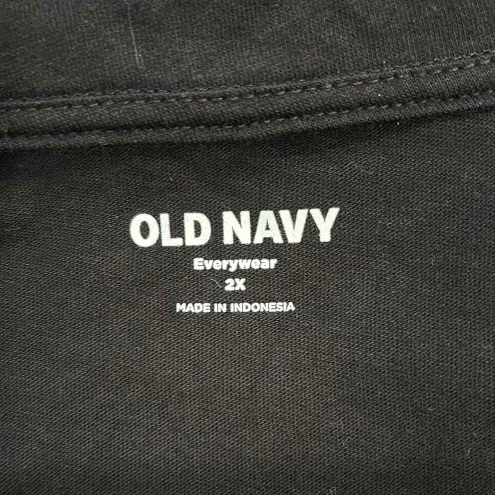 Old Navy Black Boxy Tank Top Relaxed Fit - Picture 2 of 5